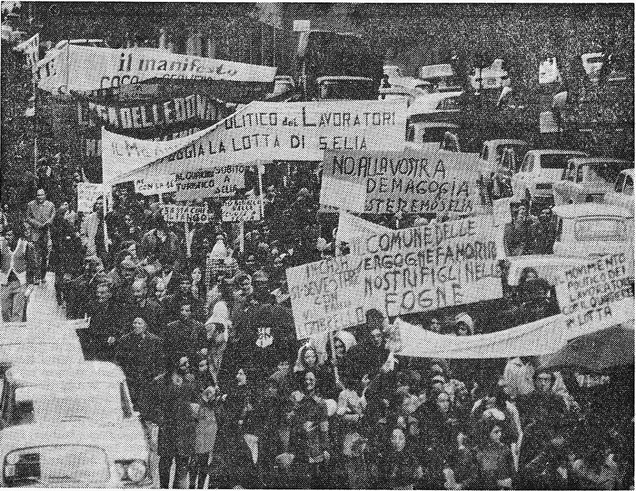 Unione Sarda 26 02 1972 Imponente marcia sul municipio di migliaia di abitanti di SantElia