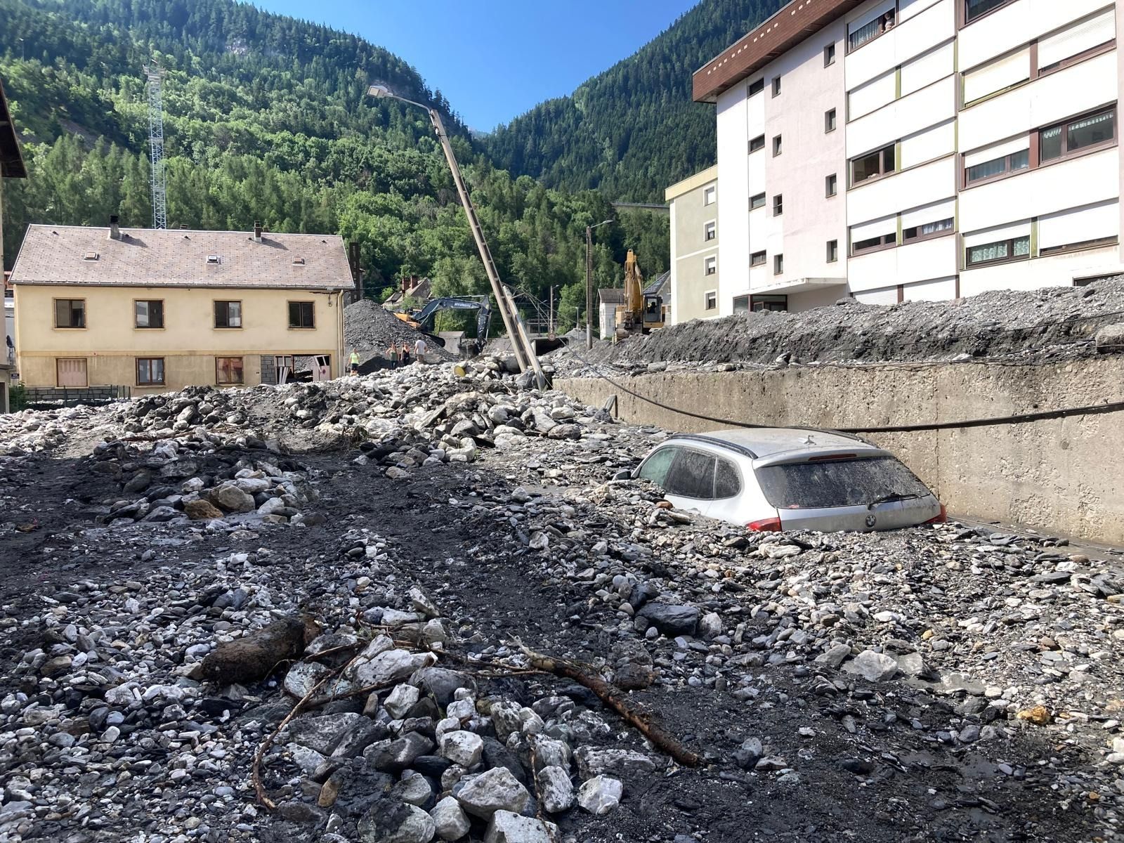 VAL DI SUSA ALLE PRESE CON ALLUVIONI, DISSESTO IDROGEOLOGICO E…PROCLAMI DECENNALI PER LA REALIZZAZIONE DEL TAV