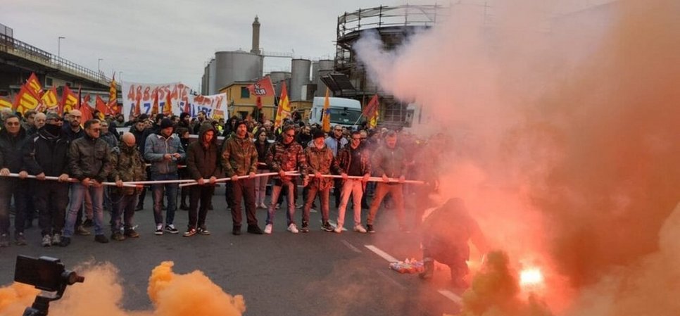 Sciopero internazionale dei porti contro la logistica di guerra