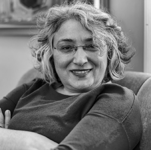 “La resistenza ha fermato, per ora, i piani delle potenze capitaliste contro l’autogoverno in Rojava” Intervista ad Havin Guneser