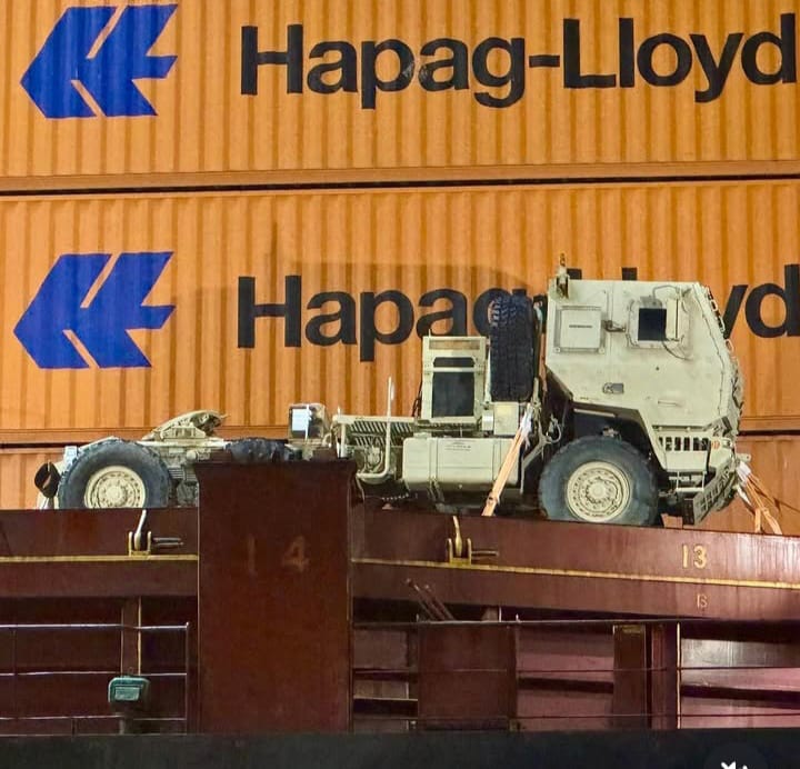 Livorno: ancora mezzi militari imbarcati su navi dirette a Tangeri