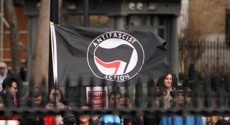 Trump pianifica il vertice internazionale anti-antifà