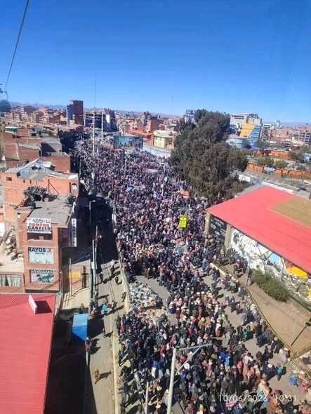 Bolivia: Giunge a La Paz un’impressionante marcia della COB e dei settori contadini