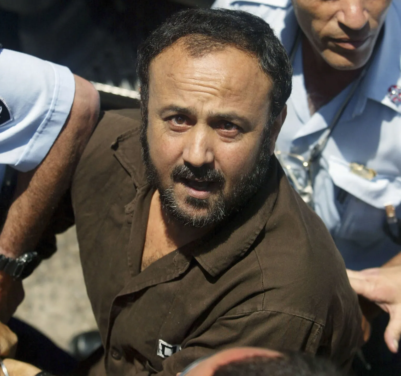 Israele spara a Marwan Barghouti in carcere: ferito il “Mandela palestinese”