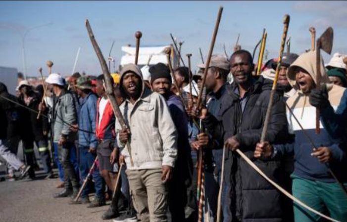 Sudafrica: migliaia di migranti in fuga dalla violenza xenofoba di “March and March”. Le valutazioni di Alberto Magnani