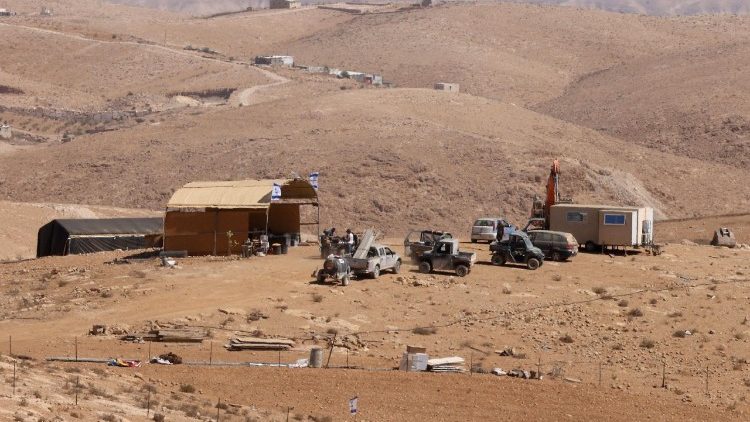 Cisgiordania: “In corso una vera e propria pulizia etnica incoraggiata dalle autorità israeliane”. Testimonianza da Qusra